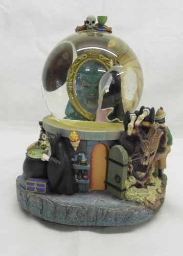 Disney snow globe villains - disney,