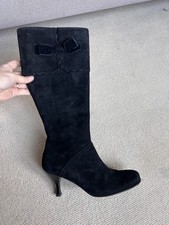 Lea Foscati Vero Cuoio suede