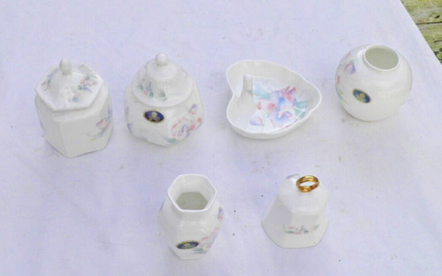 Aynsley ainsley little - /,