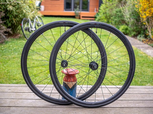 Specilaized wheels 700c - wheels,