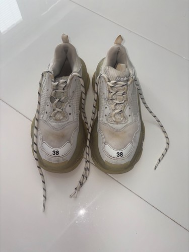 Size balenciaga triple s - triple,