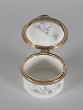 Aynsley "Little Sweetheart"