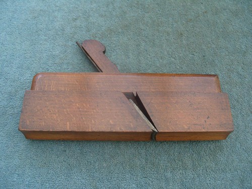 Hollow moulding plane by - no,