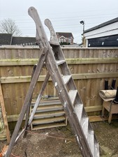 Shabby Chic Retro Wooden Step