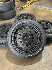 set of 20” alloy wheels &