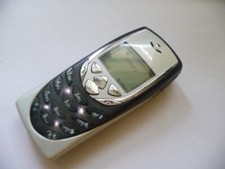 GENUINE CHEAP BASIC ELDERLY  BUTTONS SENIOR  NOKIA 8310 UNLOCKED