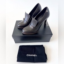 CHANEL || Dark Brown High Heel Loafer Pumps CC Logo Buckle Size EU 39