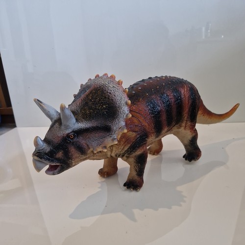 Triceratops large vintage - triceratops,