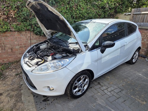 Breaking 2012 ford fiesta - a,