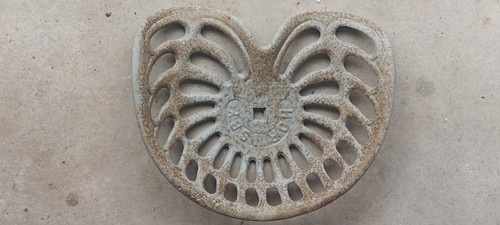 Vintage cast iron - cast,