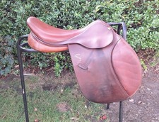 Fabulous Havana Pessoa Jump Saddle 17.5” Med Fit