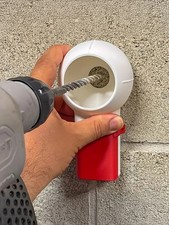 Rotating Drill Bit Dust