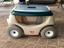 Step2 Garden Cart Rolling Seat Make Gardening Easy - Great XMas Gift - FAST SHIP