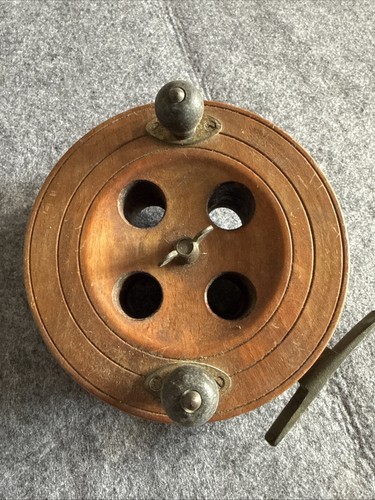 Vintage wooden and brass sea