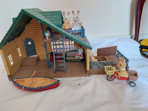 Sylvanian families log - families, cabin