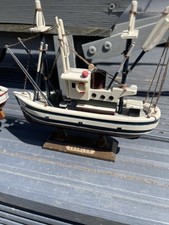 2 Vintage . wooden fishing