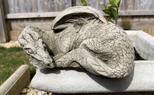 Resting dragon stone - dragon, |