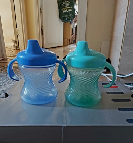 Nuby free flow - sippy, water