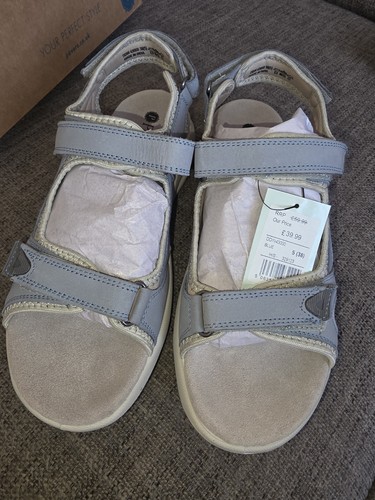 Pavers womens adventure - pavers,