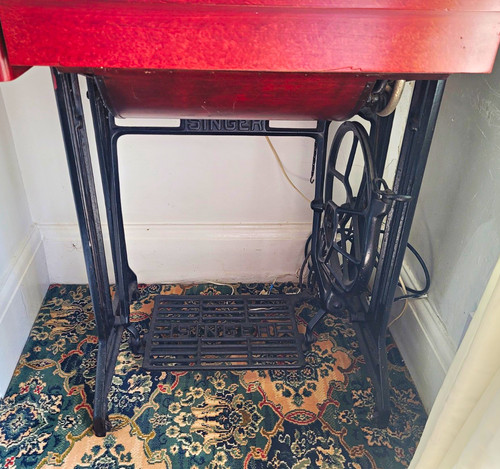 Singer treadle sewing machine - singer,