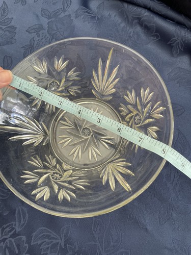 Lovely vintage decorative cut - lovely,