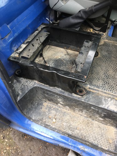 Driver seat base - , vivaro