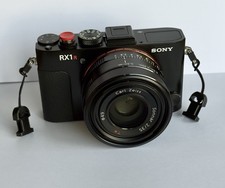 Sony RX1R 24MP Full Frame Camera Zeiss 35mm f2 Lens and FDA EV1K Viewfinder kit 