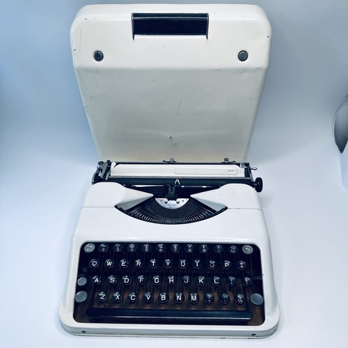 1951 hermes baby portable - 1951,