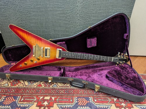 Rare gibson flying - gibson, v
