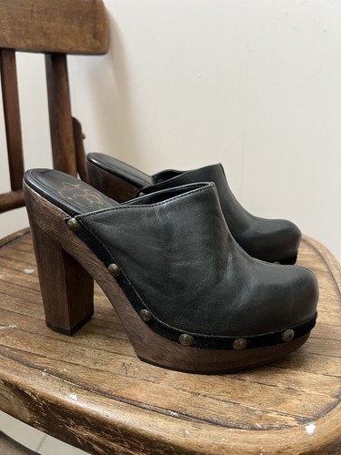 Vintage black leather clogs - black,