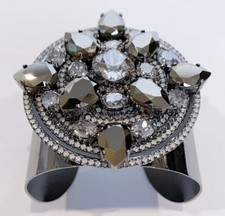 Atelier Swarovski Manik