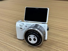 Sony NEX-5R 16.1 MP Mirrorless