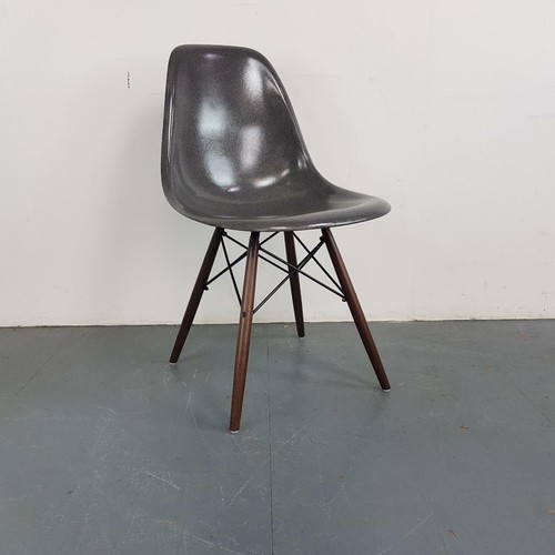 Eames dsw chair herman miller - eames,