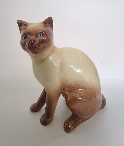 Sylvac seated cat - seated, 1960,s.