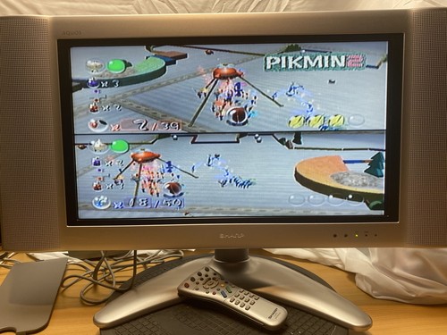 Rare sharp aquos 22 - rare, 22"