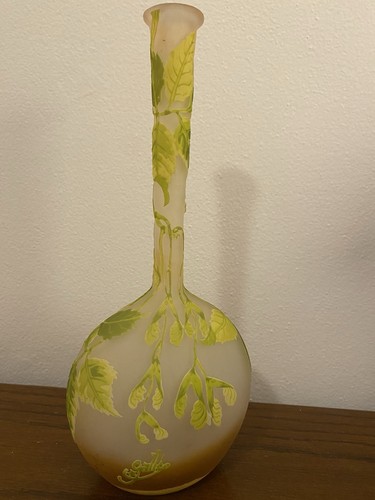 Emile galle cameo glass banjo - cameo,