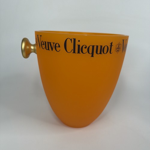 Veuve clicquot french - veuve,