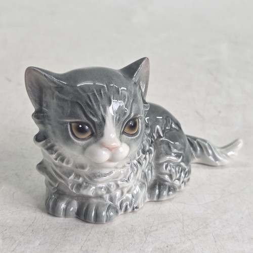 Goebel kitten figurine - , w