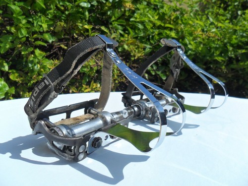 Vintage road bike pedals - vintage,