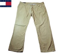 Tommy Hilfiger Men's Khaki