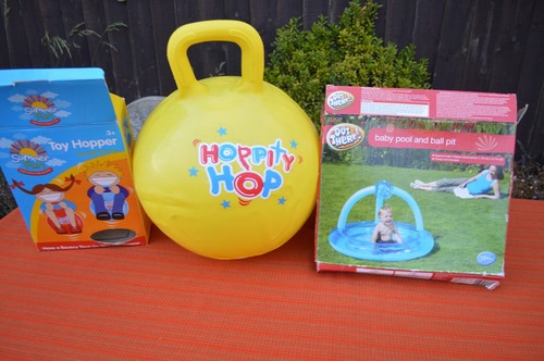 Paddling pool ball - pool/, pit