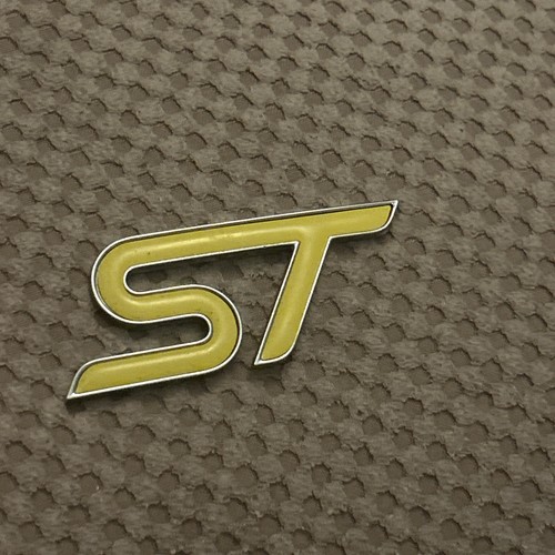 Ford front badge for focus - ford,