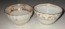 2 18th Century English Porcelain Tea Bowls - New Hall / Worcester Anchor Nelson