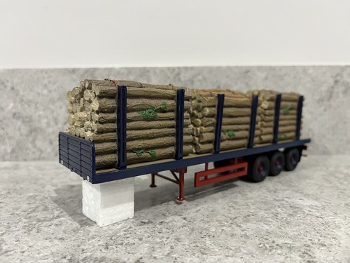 Corgi tri axle flatbed - corgi,