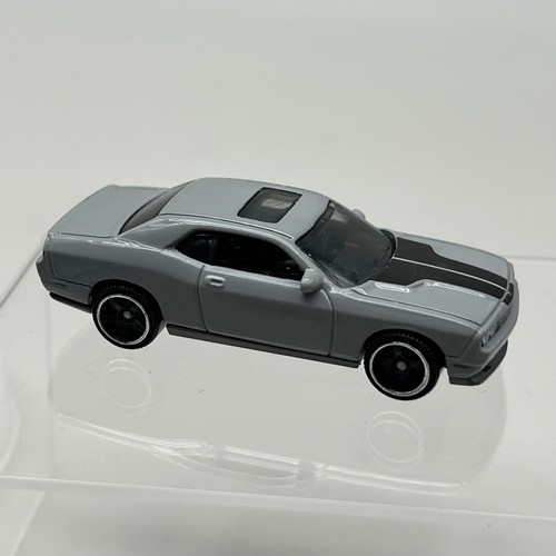 Matchbox dodge challenger srt8 - challenger,