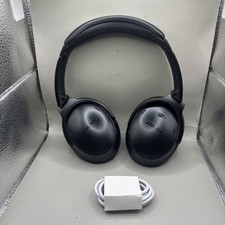 Bose QuietComfort QC  Over-Ear Headphones - Black With Charger