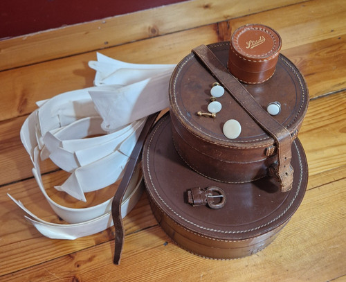 Vintage leather collar and - 3,