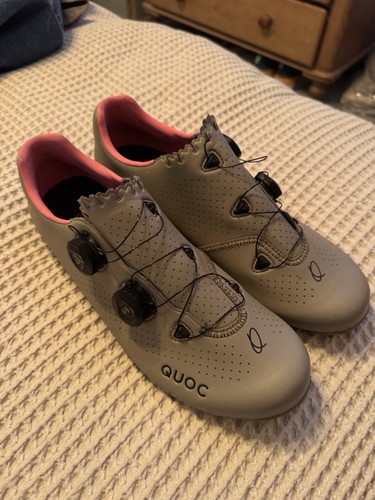 Quoc mono road - mono, shoes