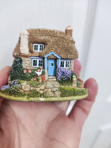Lilliput lane gulls - lilliput,