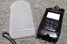 ZOOM H4n Pro 4 Track Handy Recorder with Cracked Case Tested Working